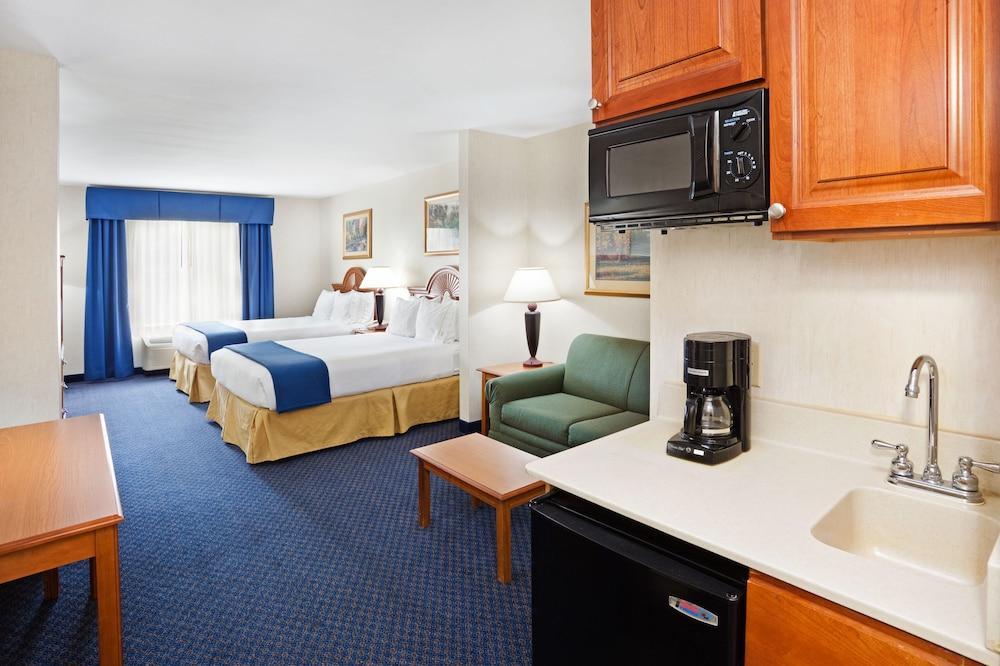 Holiday Inn Express Hotel & Suites Cherokee-Casino By Ihg Exterior photo