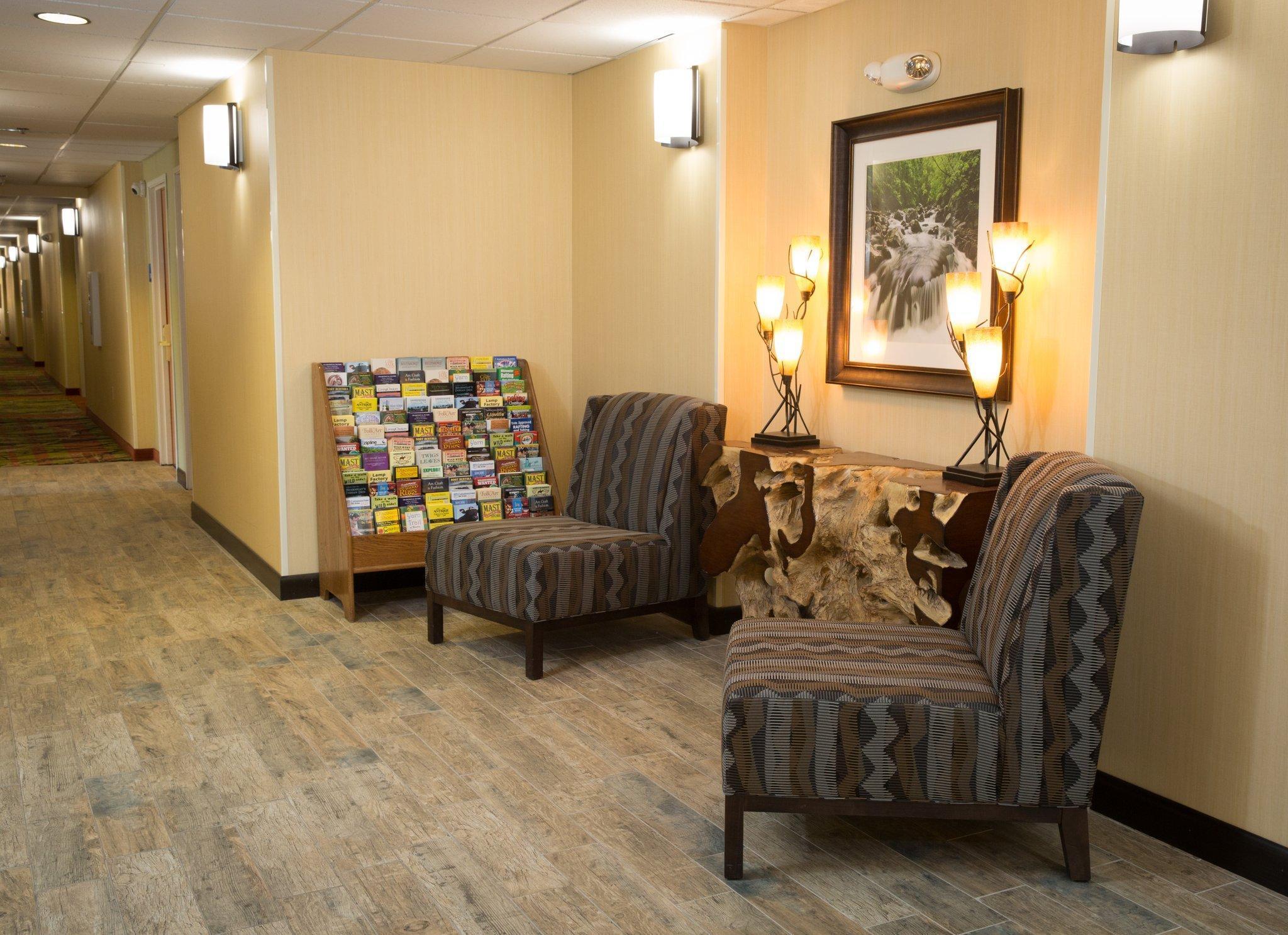 Holiday Inn Express Hotel & Suites Cherokee-Casino By Ihg Exterior photo